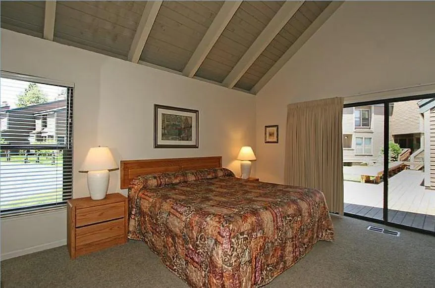 ****  Aston Lakeland Village Beach & Mountain Resort South Lake Tahoe USA